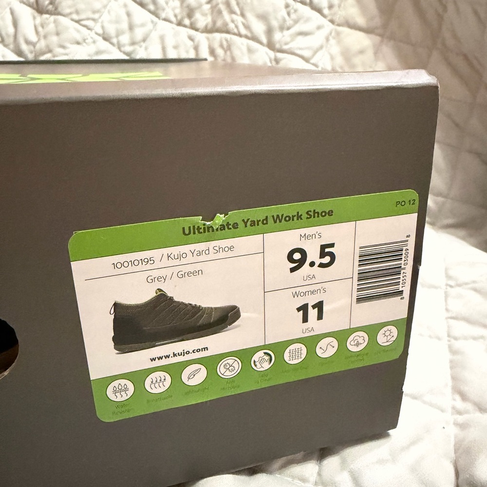 Men's Grey and Green Athletic Shoes